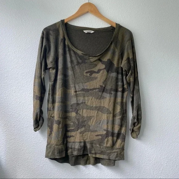 TNA Green Camo 3/4 length sleeve Top - Picture 2 of 10